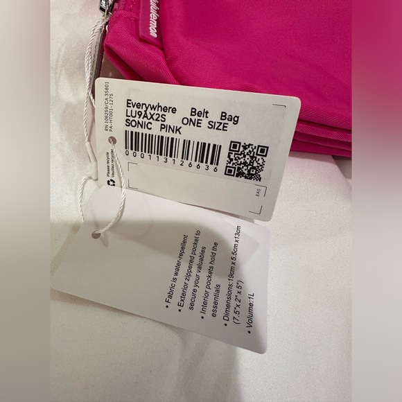 Lululemon Everywhere Belt Bag sonic pink msrp $36 - Picture 2 of 5